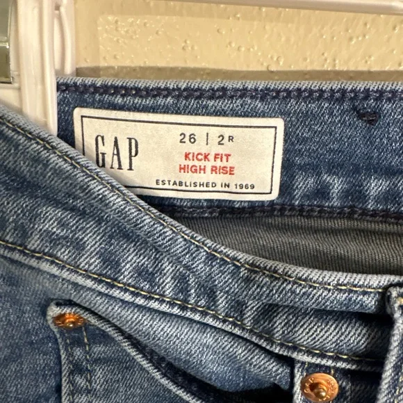 GAP Kick Fit High Rise Size 26 - Picture 4 of 4
